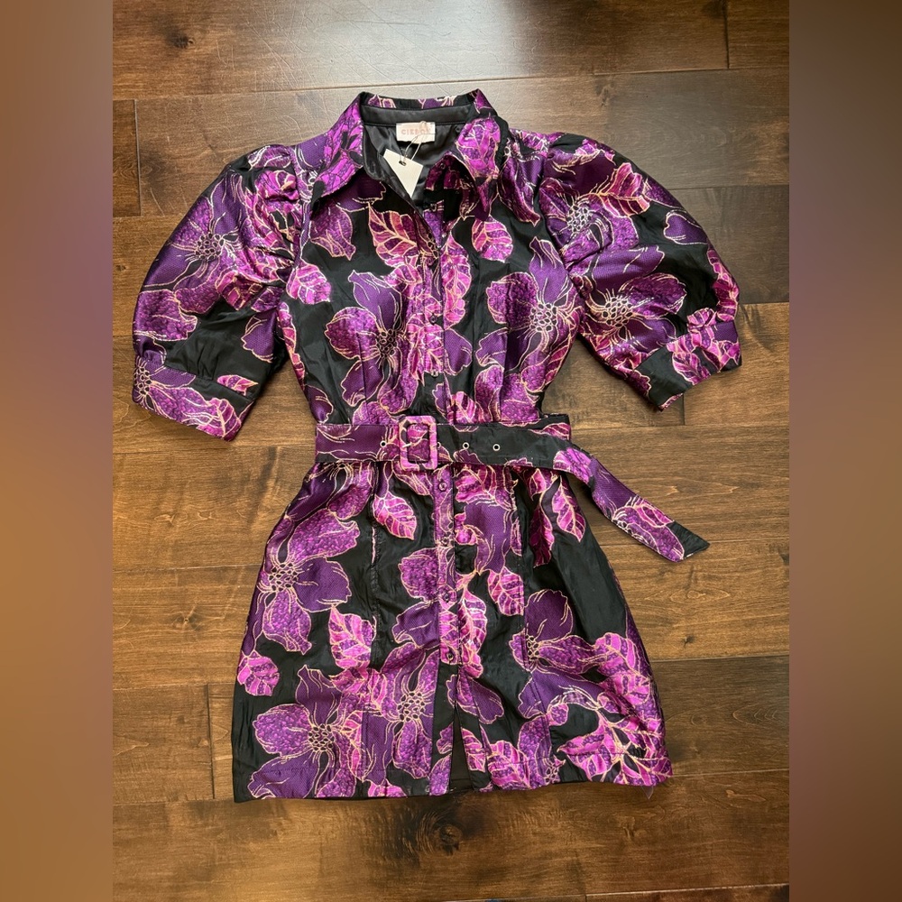 NWT- Ciebon- Size M- Misla Metallic Floral Print Minidress